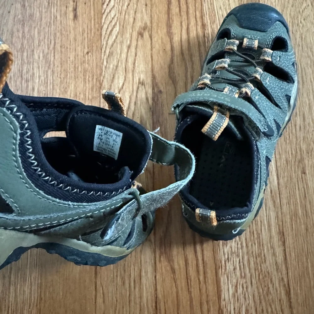 Kids Sperry Closed Sandals